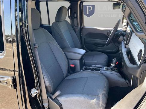 New 2026 Jeep Gladiator Sport image 22