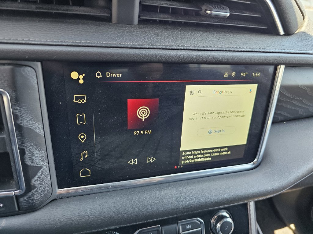 Used 2024 GMC Yukon Denali RWD image 32