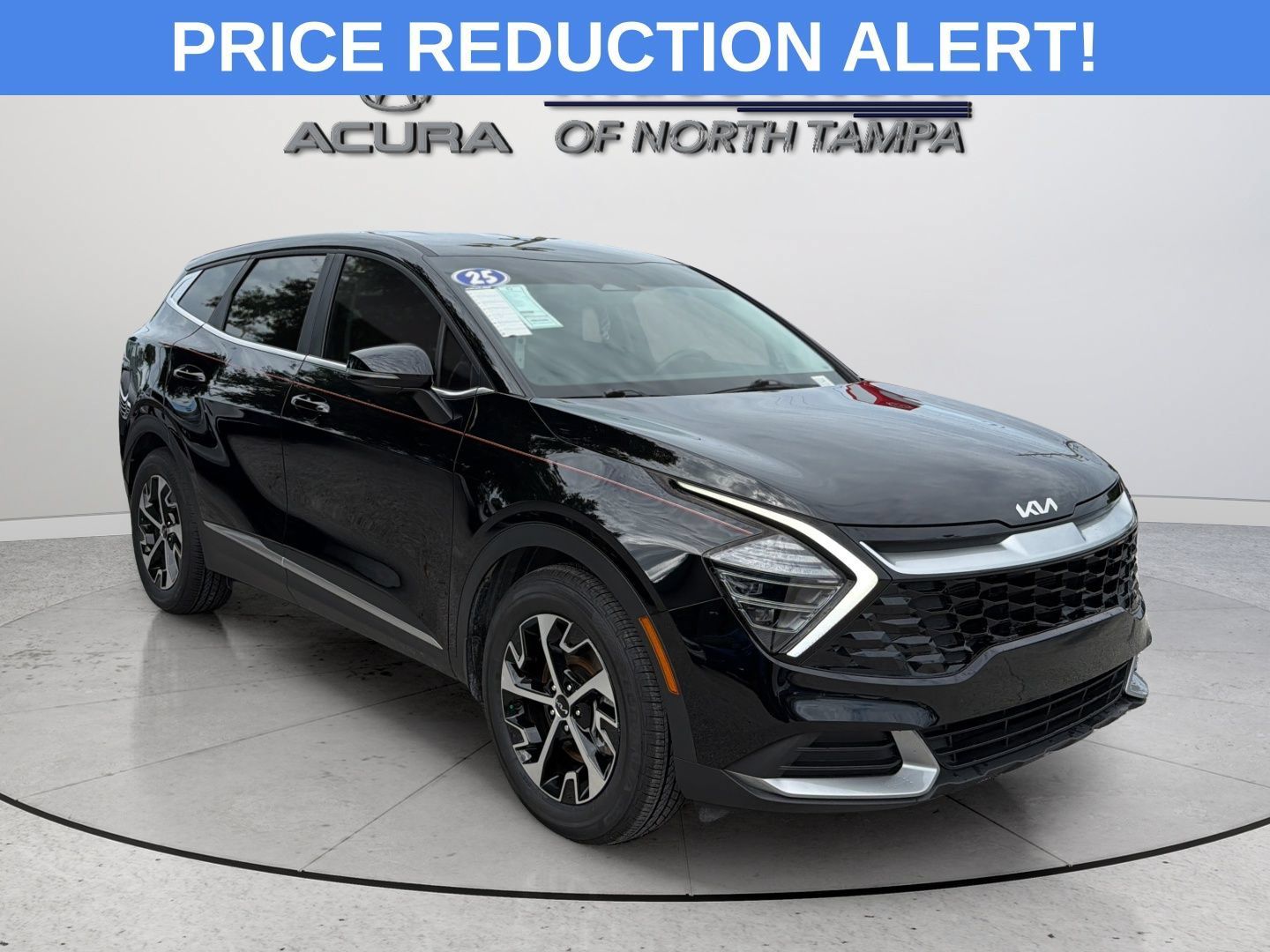 Used 2025 Kia Sportage EX FWD image 1