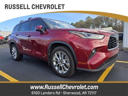 Used 2023 Toyota Highlander Limited