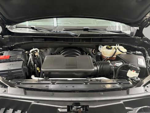 Used 2021 GMC Yukon XL Denali w/ Denali Premium Package image 10