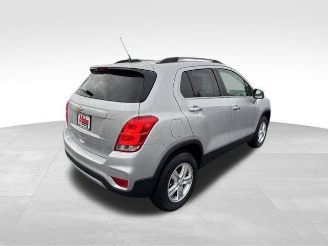 Used 2019 Chevrolet Trax LT w/ LT Convenience Package AWD/4WD image 4