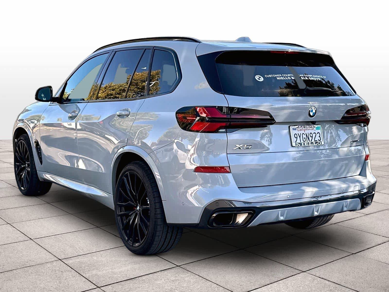 Used 2026 BMW X5 sDrive40i w/ Executive Package RWD image 6