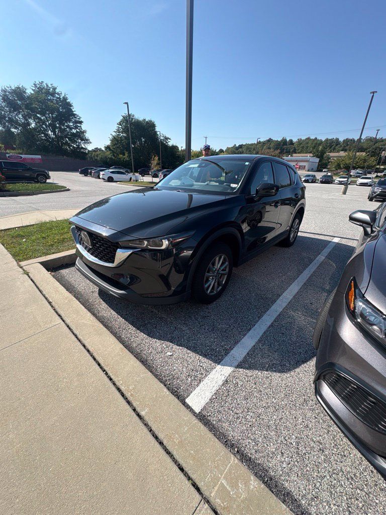 Used 2023 MAZDA CX-5 AWD 2.5 S image 2