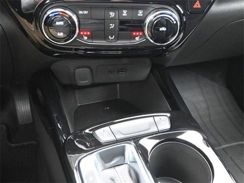 New 2026 Chevrolet Trax LT image 28