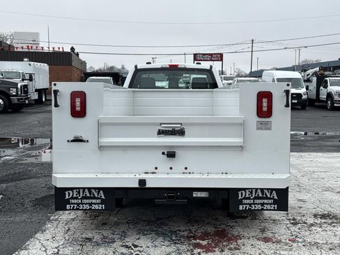 New 2025 Ford F350 XL w/ XL Chrome Package image 4