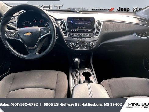 Used 2020 Chevrolet Malibu LT image 13
