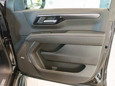 New 2025 Chevrolet Suburban RST w/ RST Capability Package image 19