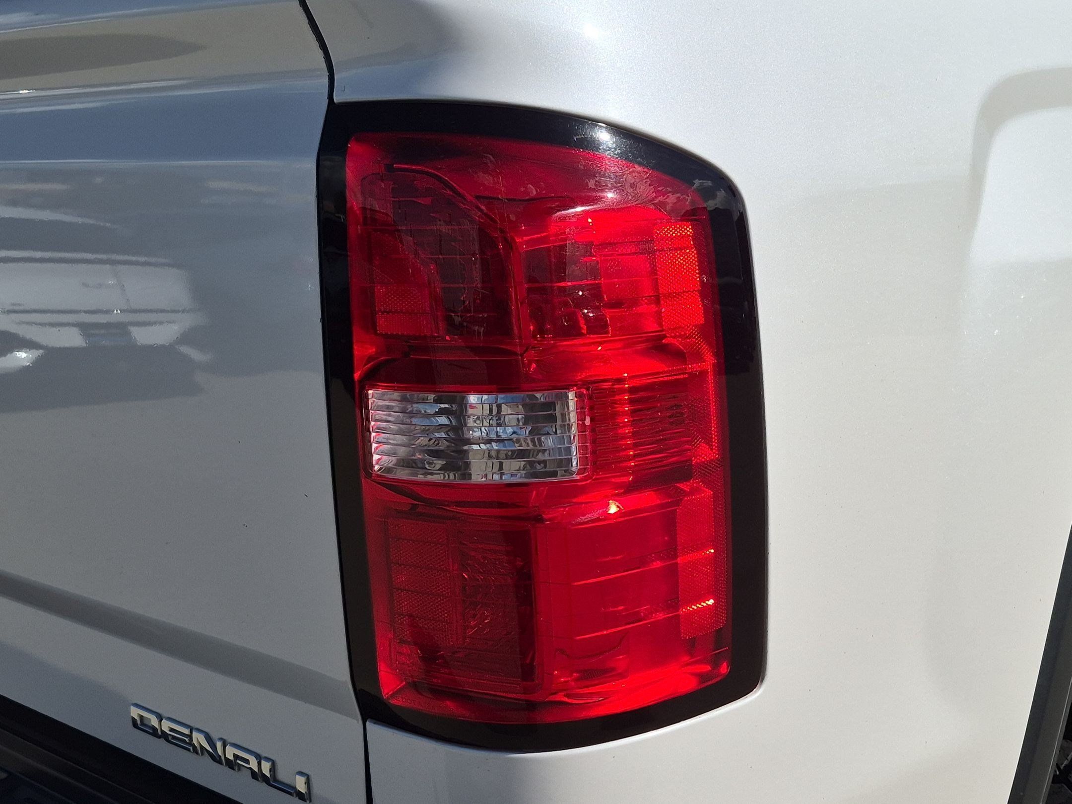 Used 2019 GMC Sierra 3500 Denali w/ Duramax Plus Package AWD/4WD image 11