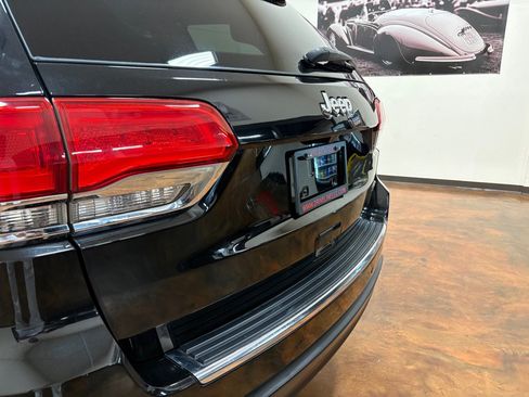 Used 2019 Jeep Grand Cherokee Limited w/ Luxury Group II RWD image 42