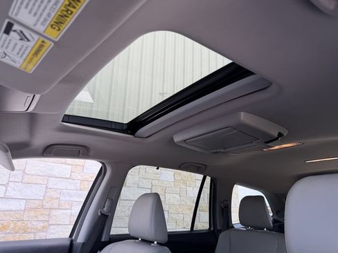 Used 2020 Honda Pilot Touring image 25