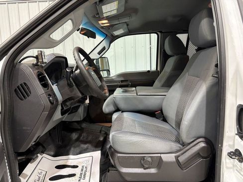 Used 2015 Ford F250 XL w/ Power Equipment Group AWD/4WD image 11