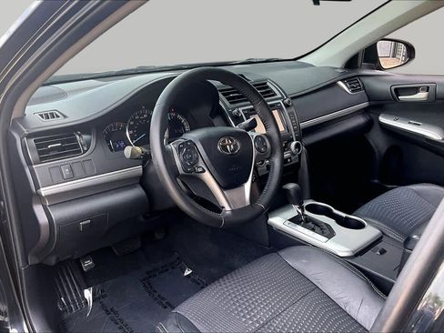 Used 2012 Toyota Camry SE FWD image 15