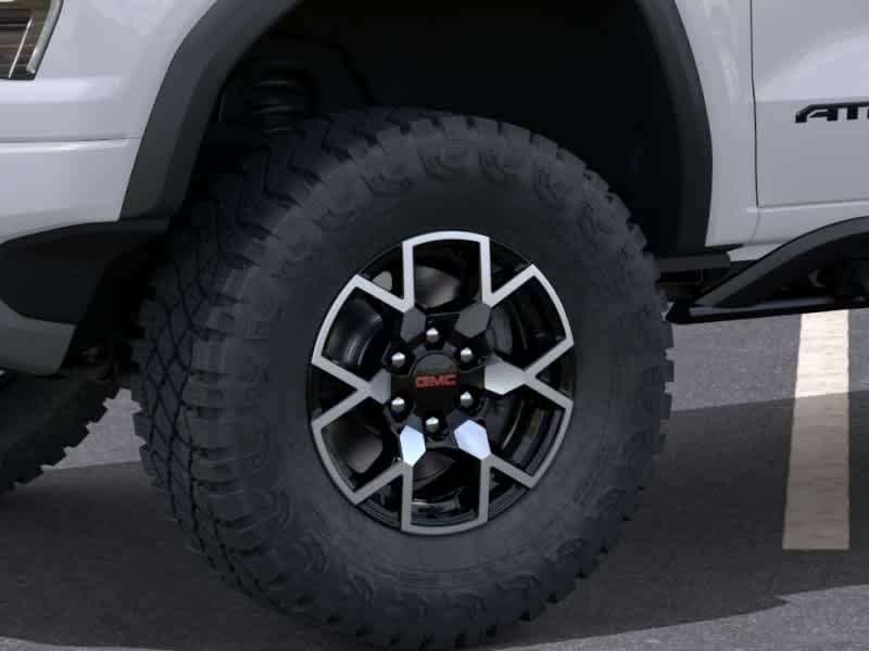 New 2026 GMC Canyon AT4X w/ LPO, Black Badging Package AWD/4WD image 9