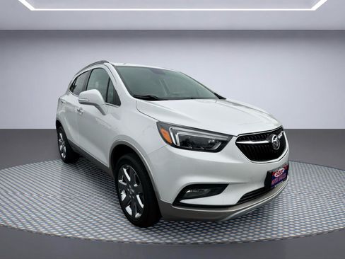 Used 2017 Buick Encore Essence w/ Experience Buick Package AWD/4WD image 9