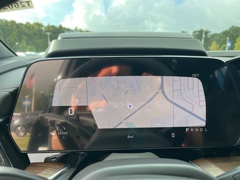 New 2026 Chevrolet Suburban High Country image 25