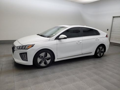 Used 2021 Hyundai Ioniq SEL FWD image 2