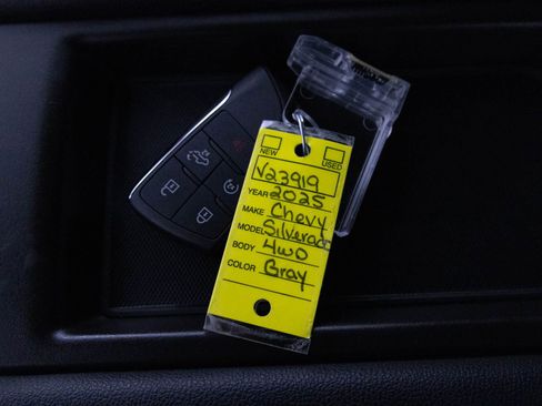 New 2025 Chevrolet Silverado 1500 Custom Trail Boss w/ Turbomax Blackout Package image 30