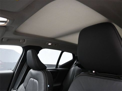 New 2024 Volvo XC40 B5 Plus w/ Protection Package Premier image 17