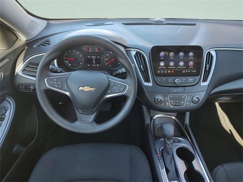Used 2024 Chevrolet Malibu LT image 13