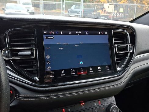 Used 2022 Dodge Durango GT image 19