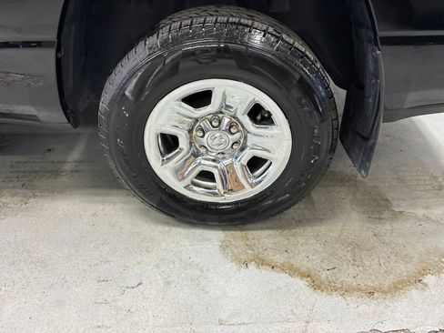 Used 2019 RAM 1500 Tradesman AWD/4WD image 25