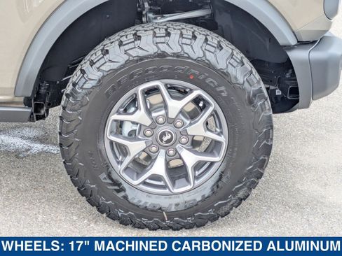 New 2025 Ford Bronco Badlands image 12