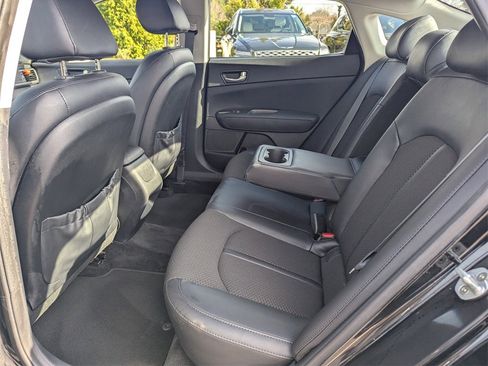 Used 2018 Kia Optima S image 12