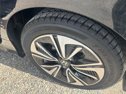 Used 2016 Honda Civic EX-L image 27