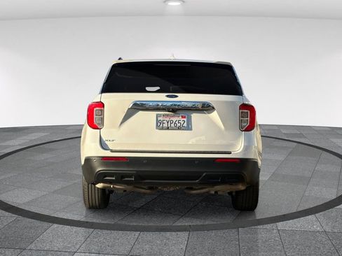 Certified 2023 Ford Explorer XLT image 7