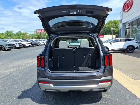New 2026 Kia Sorento EX w/ EX Premium Package FWD image 6