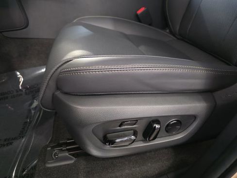 Used 2025 Lexus GX 550 image 26