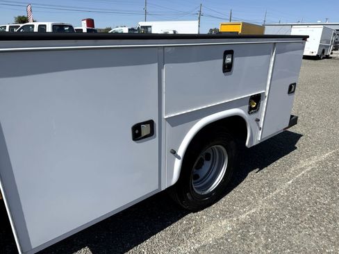 Used 2016 Ford F350 XL w/ Power Equipment Group RWD image 9
