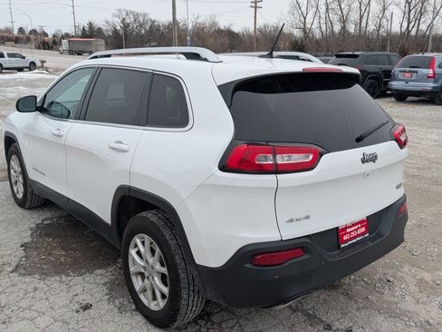 Used 2015 Jeep Cherokee Latitude w/ Cold Weather Group image 5