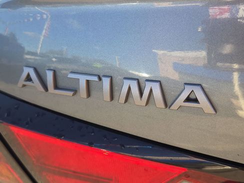 Used 2023 Nissan Altima 2.5 SV image 13