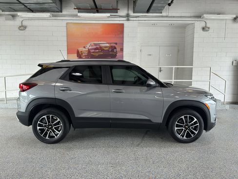 New 2026 Chevrolet TrailBlazer LT image 2