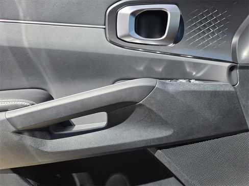 New 2025 Kia Sorento S w/ Panoramic Sunroof Package image 19