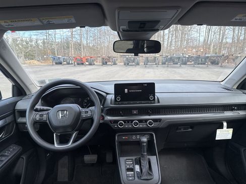 Used 2023 Honda CR-V EX image 17