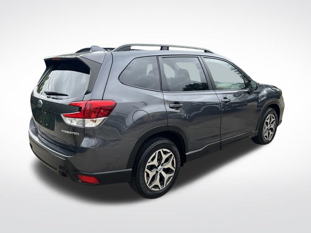 Used 2021 Subaru Forester Premium AWD/4WD image 44