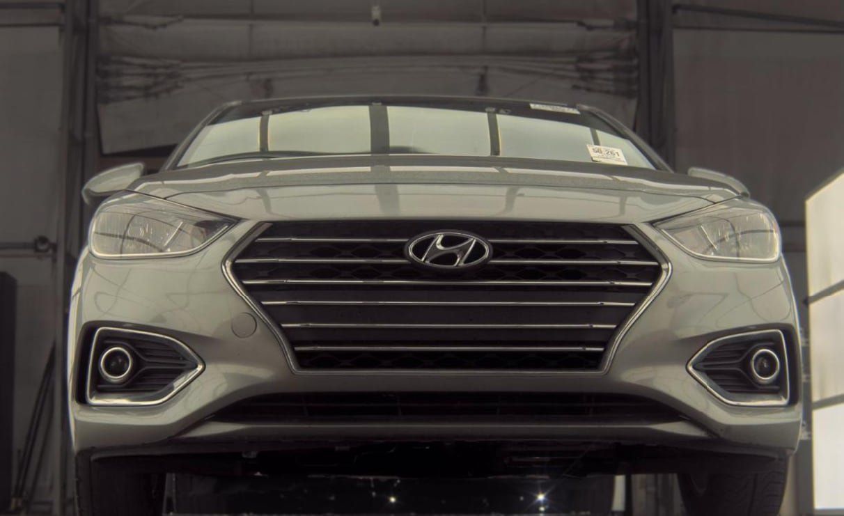 Used 2022 Hyundai Accent SEL FWD image 3