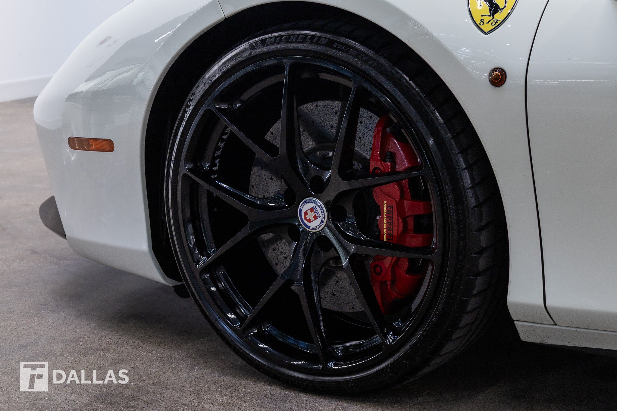 Used 2017 Ferrari 488 GTB RWD image 4