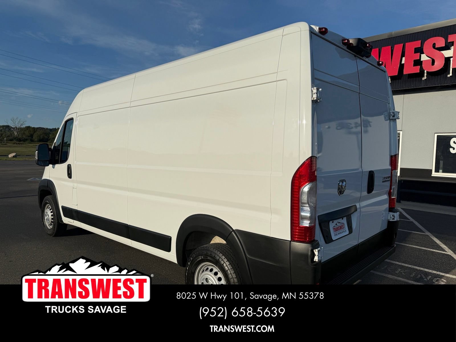 Used 2025 RAM ProMaster 3500 w/ Convenience Group FWD image 3