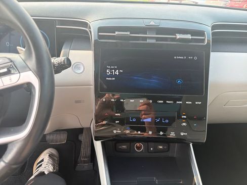 Used 2023 Hyundai Tucson Limited AWD/4WD image 17