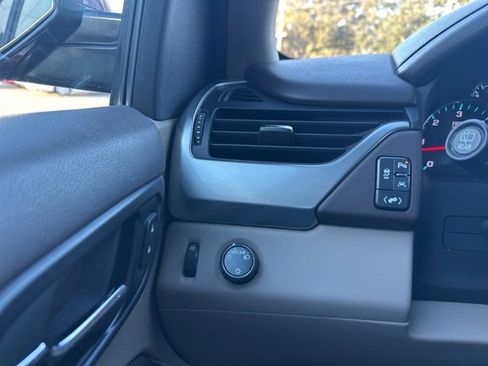 Used 2018 Chevrolet Tahoe LT image 10
