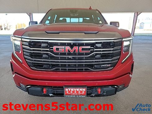 Used 2024 GMC Sierra 1500 AT4 w/ Technology Package image 5