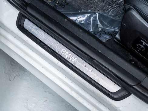 Used 2020 BMW 330i xDrive Sedan w/ Convenience Package image 17