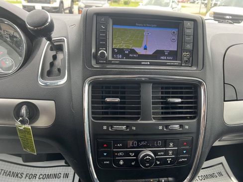 Used 2019 Dodge Grand Caravan GT image 15