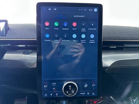 Certified 2022 Ford Mustang Mach-E GT image 18