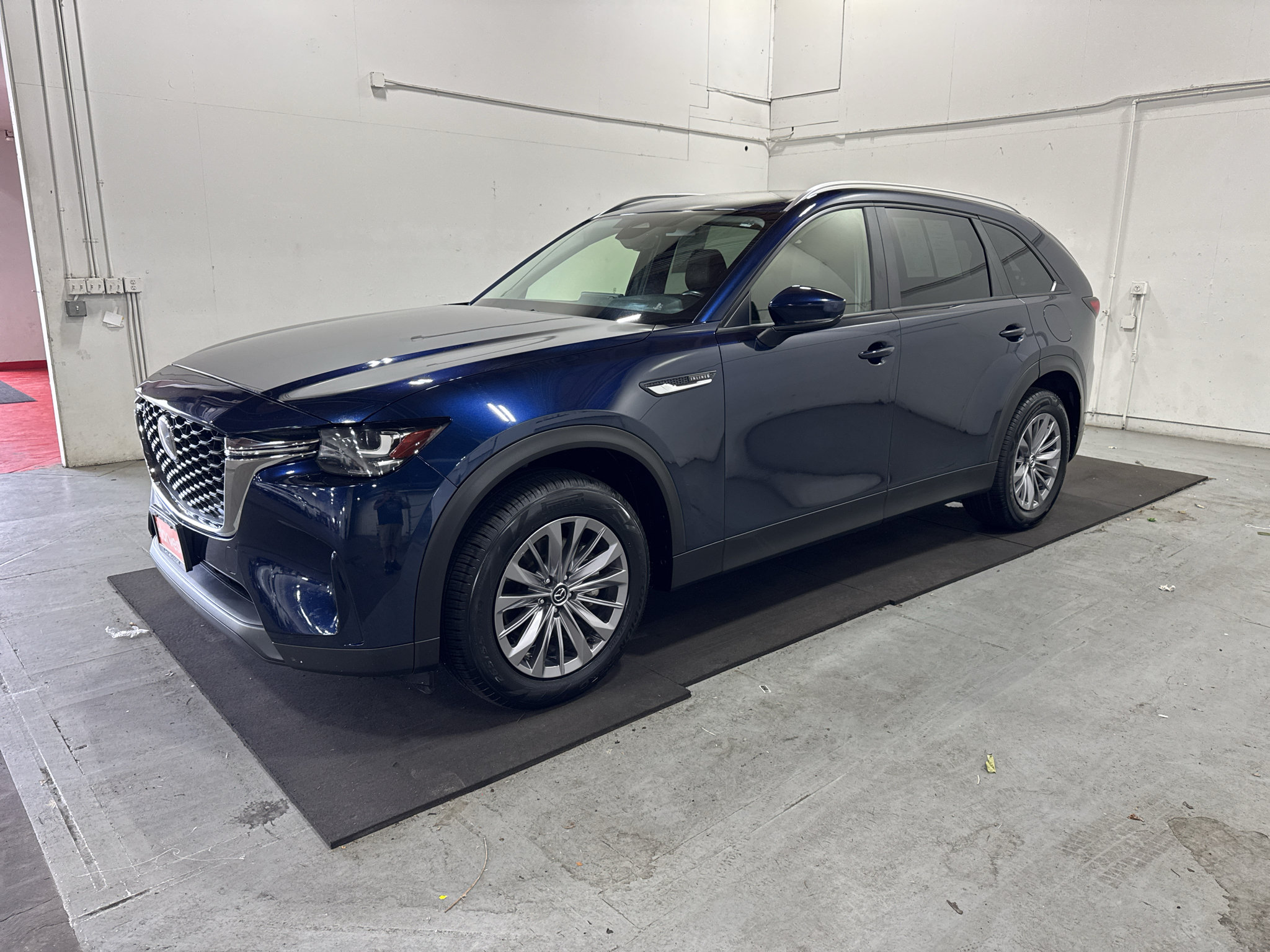 Used 2025 MAZDA CX-90 3.3 Turbo w/ Select Package AWD/4WD image 3