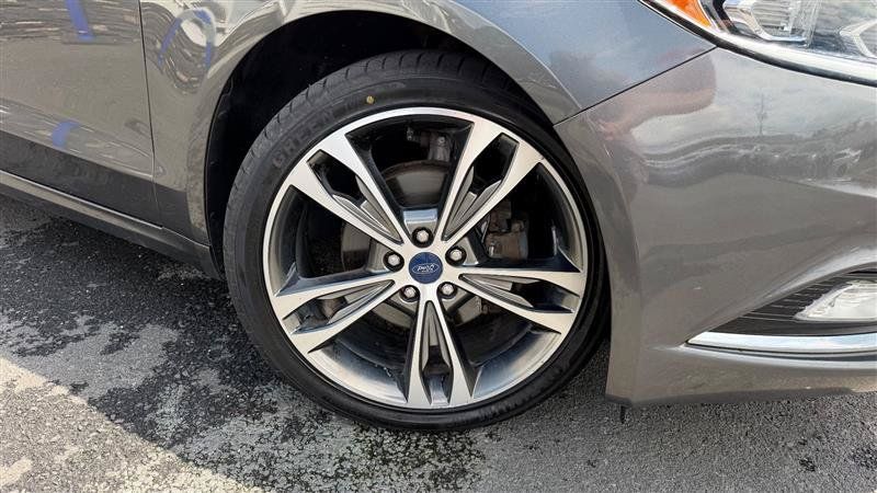 Used 2018 Ford Fusion Titanium AWD/4WD image 15